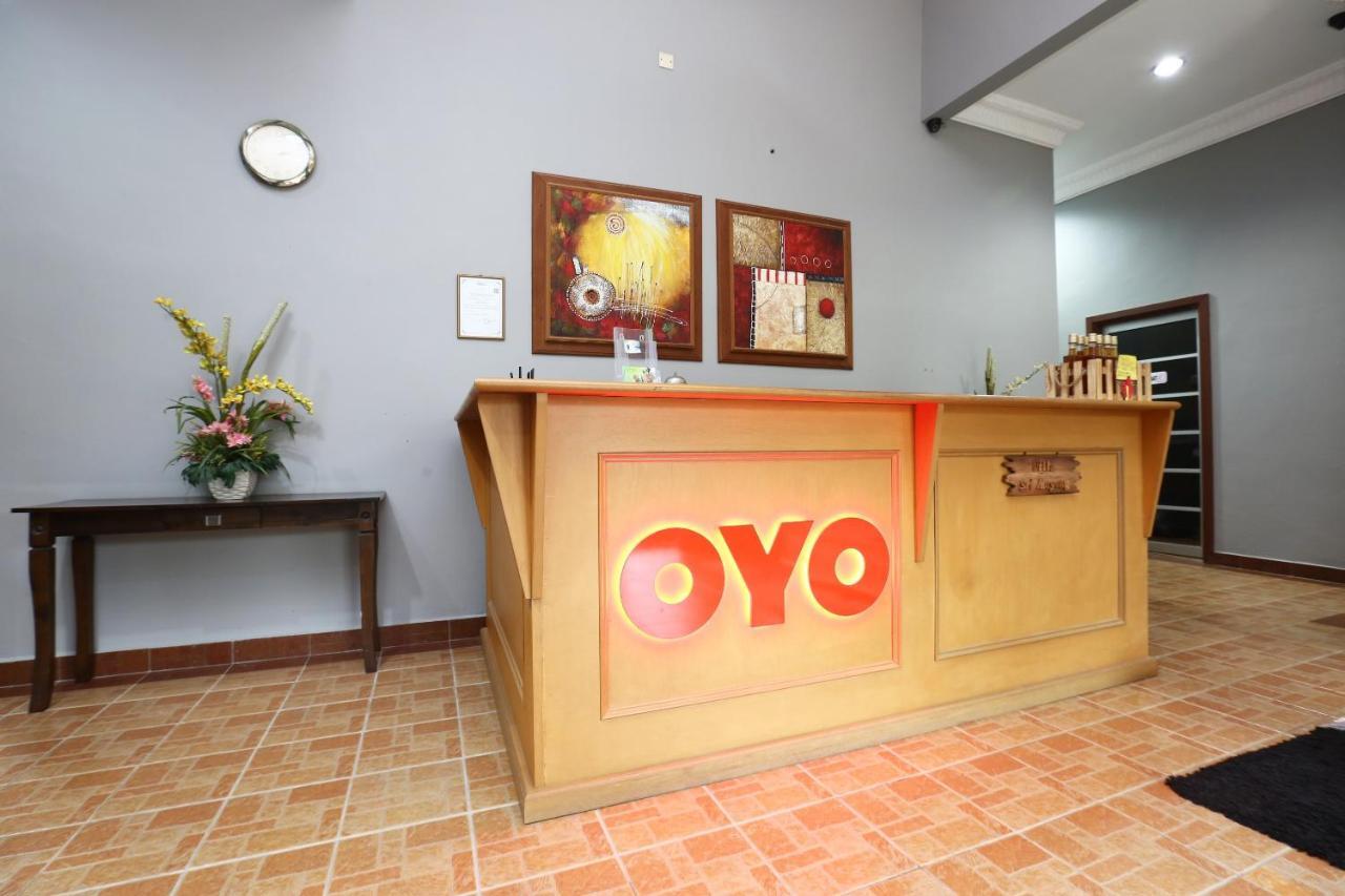Oyo 89523 Villa Sri Mayang Куала Теренгану Екстериор снимка